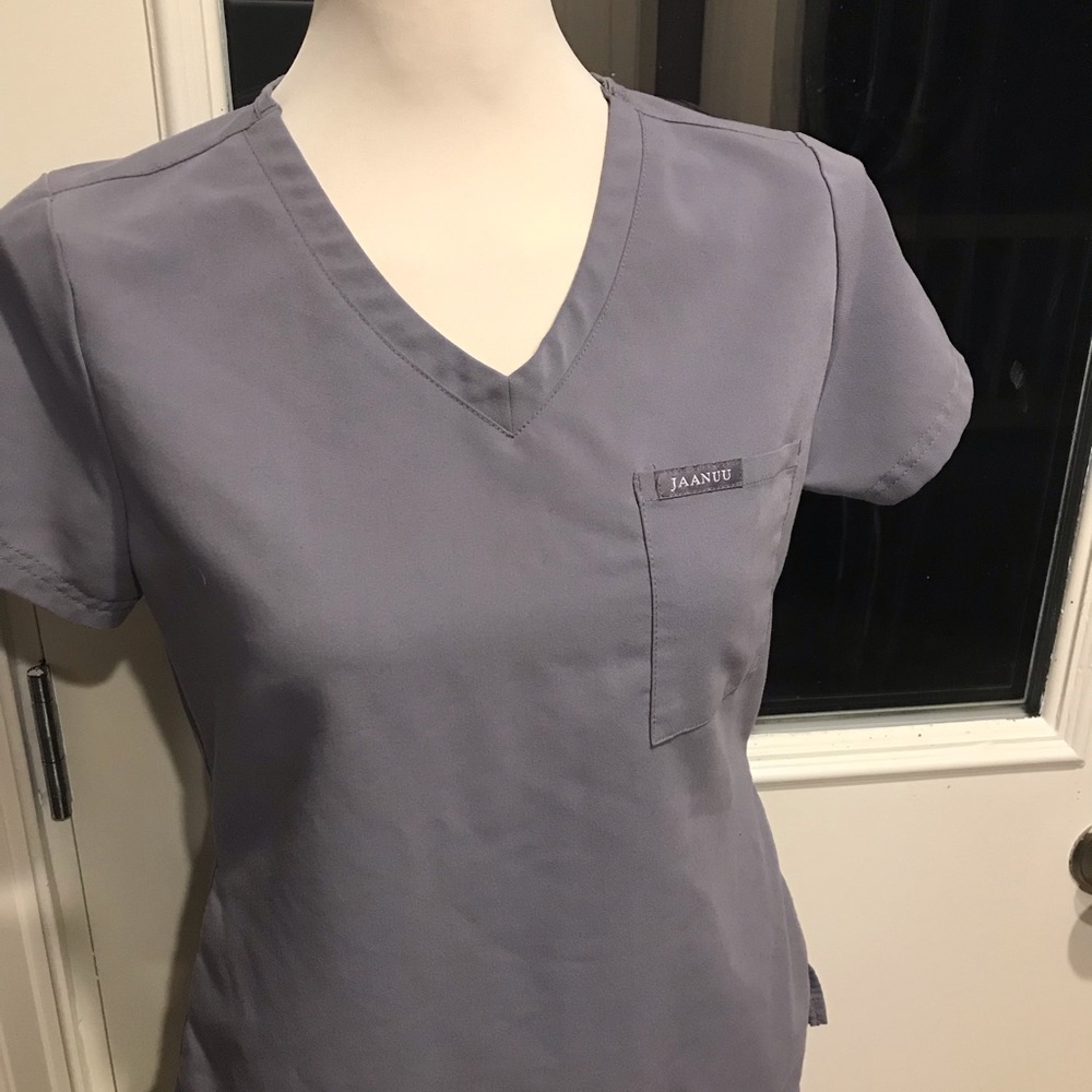 Jaanu scrub top
